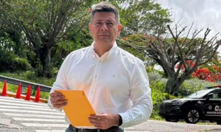 Freddy Superlano entrega a EE. UU. documentos sobre el caso de Alex Saab