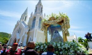 Obispo de Margarita pide austeridad en fiestas de la Virgen del Valle por duelo