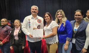 Gobernación incorpora a nómina a 2.546 trabajadores del sector educativo