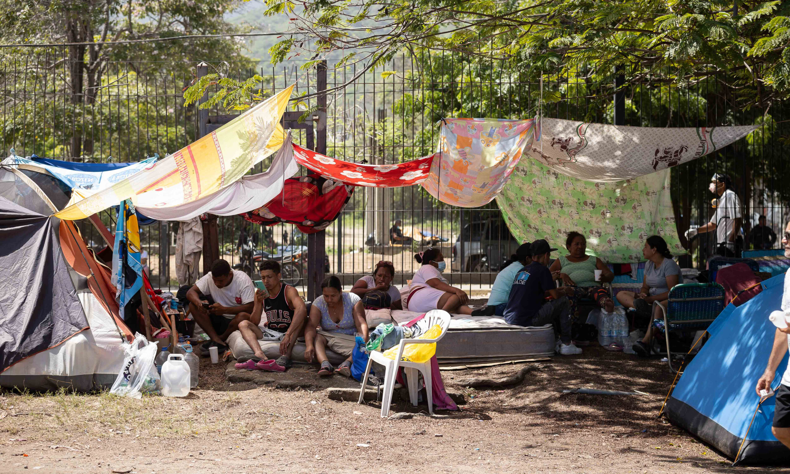 Más de 10.700 personas permanecen en 79 campamentos tras doblete sísmico