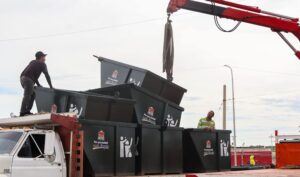 Alcaldía de Maracaibo instala más contenedores de basura en la ciudad