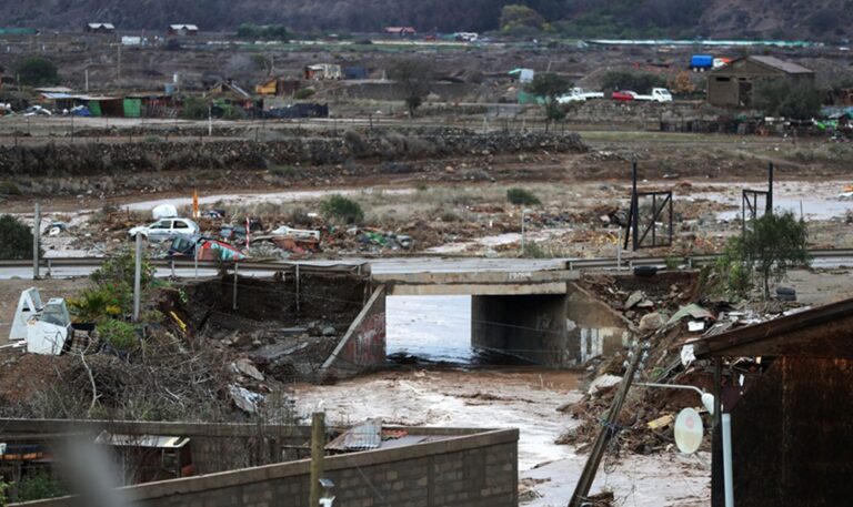 Fallecidos por temporal en Chile aumentan a 13 y hay casi 3.500 damnificados