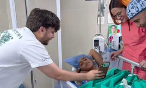 Cristiano envía un mensaje a niño sobreviviente del doble terremoto