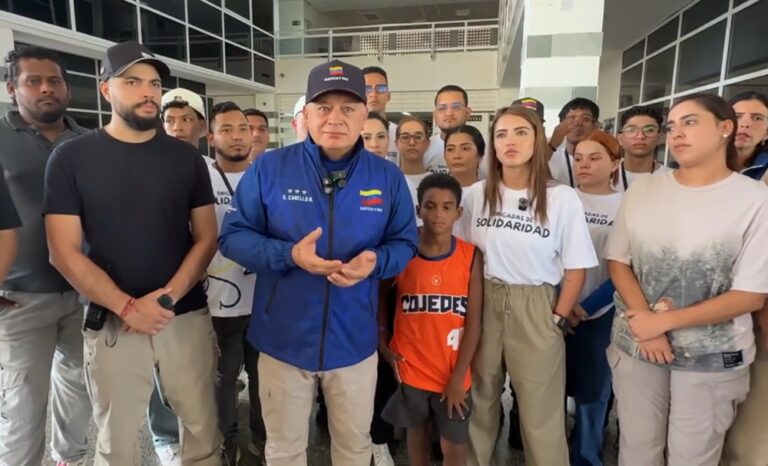 Cabello arremete contra el alcalde de Panamá por rastrear la ayuda humanitaria: “¡Qué miserable!”