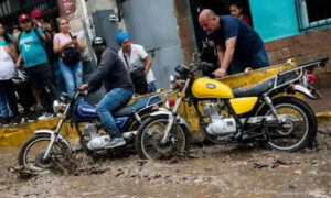 Lluvias causan inundaciones y deslizamientos en Caracas y La Guaira