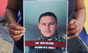 Excarcelan a capitán retirado del Ejército tras 4 años detenido en El Rodeo I