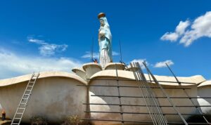 Gobernación inicia restauración del Monumento a la Virgen de Chiquinquirá en la C1