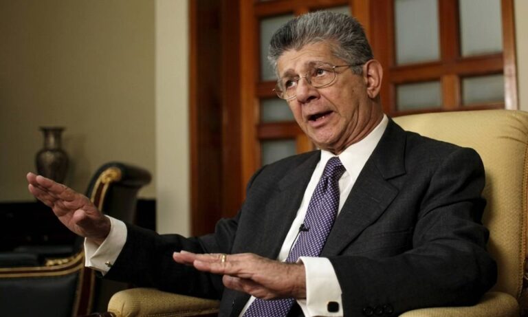 Ramos Allup exige incluir a Machado en negociación entre oficialismo y AN 2015