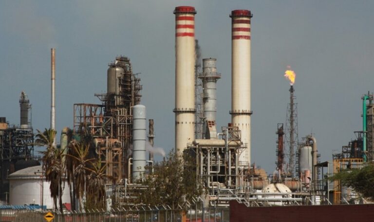 Paralizarán por varias semanas la refinería El Palito por mantenimiento