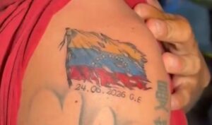 Rescatistas se tatúan el tricolor nacional: crearán brigada de Topos Venezolanos