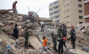 Se eleva a 3.899 la cifra oficial de muertos por el doble terremoto