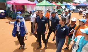 Gobierno interino y la ONU apuestan por casas prefabricadas para damnificados por los terremotos