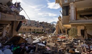Declaran luto nacional por 7 días tras el doble terremoto