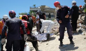 Aumenta a 3.685 la cifra oficial de muertos por los dos terremotos