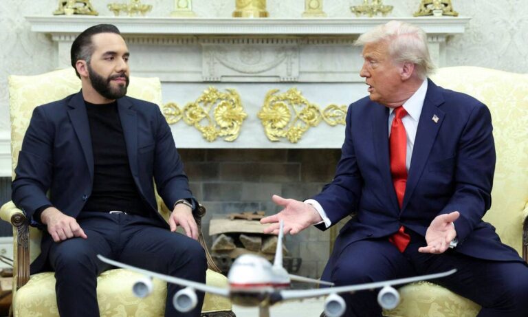 Casa Blanca confirma reunión entre Trump y Bukele tras aval para un tercer mandato salvadoreño
