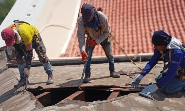 Gobernación inicia restauración del techo de la Catedral de Maracaibo