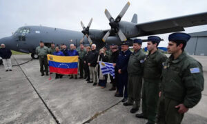 Uruguay envía segundo vuelo de ayuda humanitaria a Venezuela