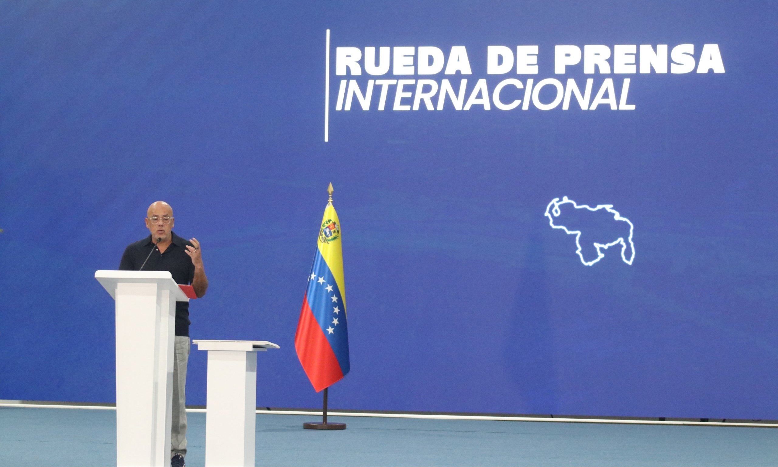Jorge Rodríguez tilda de “irrespeto” discutir sobre el CNE o el TSJ en la emergencia