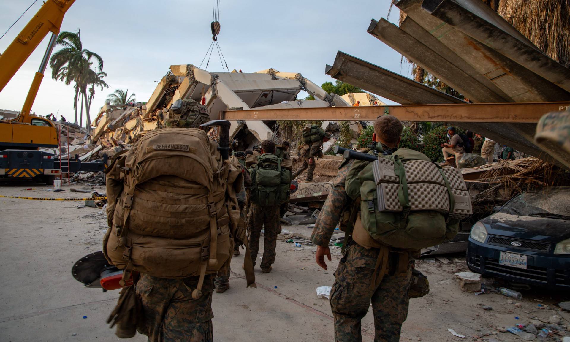 Militares estadounidenses permanecerán en el país hasta concluir misión humanitaria