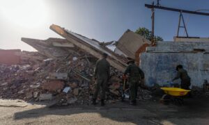 Asciende a 4.829 la cifra de muertos por los terremotos de hace tres semanas en el país