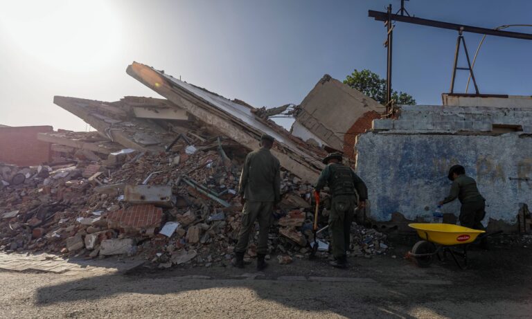 Asciende a 4.829 la cifra de muertos por los terremotos de hace tres semanas en el país