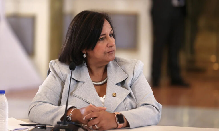 Dinorah Figuera exige claridad sobre las cifras oficiales de excarcelaciones