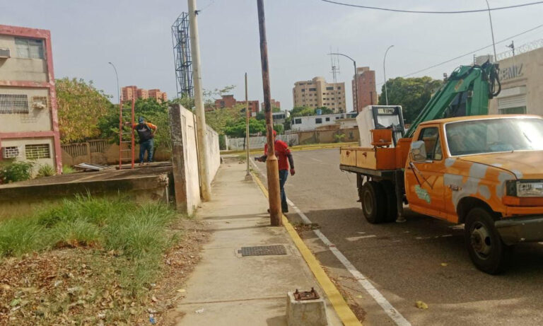 Restituyen el servicio eléctrico en los bloques 10 y 11 de Zapara 1