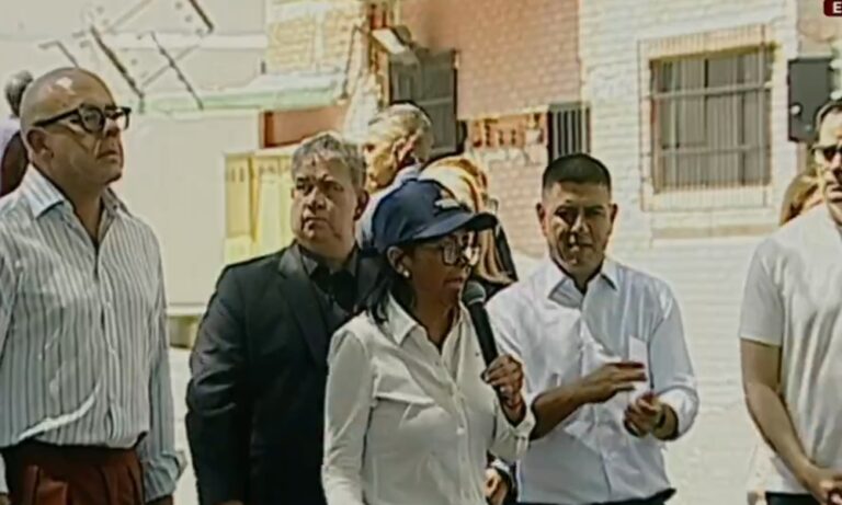 Delcy Rodríguez asegura que plan habitacional por sismos ha beneficiado a 2.000 personas
