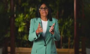 Delcy Rodríguez anuncia eliminación de alcabalas y el refuerzo del patrullaje