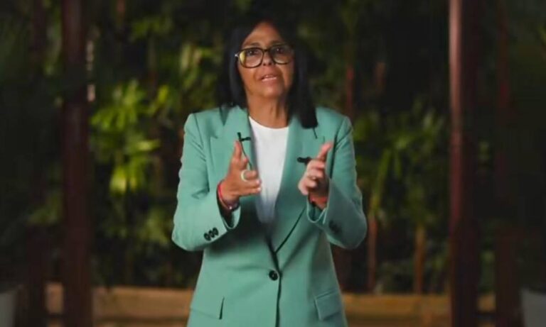 Delcy Rodríguez anuncia eliminación de alcabalas y el refuerzo del patrullaje