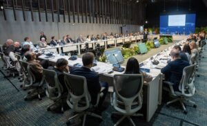 EE. UU. apoya a la banca venezolana en la capacitación contra delitos financieros