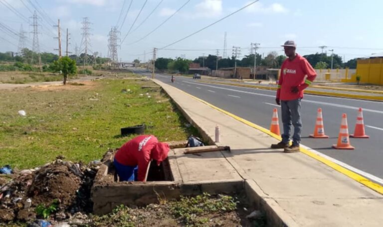 Gobernación optimiza sistema de drenajes en la Circunvalación 3 a través del Iara