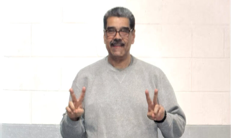 Maduro reaparece en redes sociales con fotos desde la cárcel de Nueva York