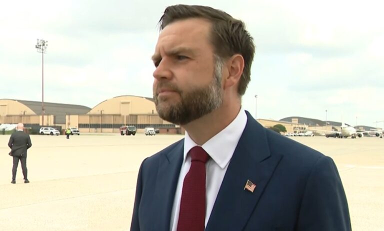 JD Vance asegura que aumento en la producción petrolera de Venezuela aporta estabilidad al mercado
