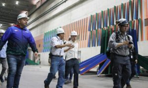 Expertos técnicos del Departamento de Energía de EE. UU. evalúan la represa del Guri