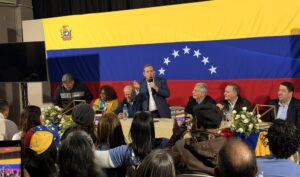 Guanipa a venezolanos en Uruguay: “Tenemos un gran país que recuperaremos”