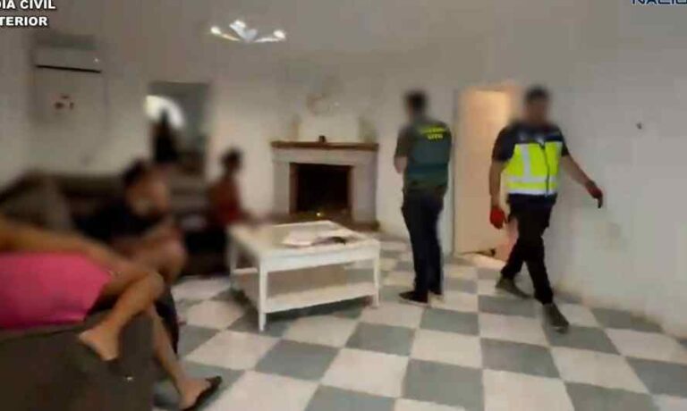Liberan a 15 venezolanas y colombianas explotadas en prostíbulos de España
