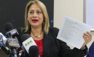 Intendente niega cierre de tienda por altos impuestos porque nunca pagó a Sedemat