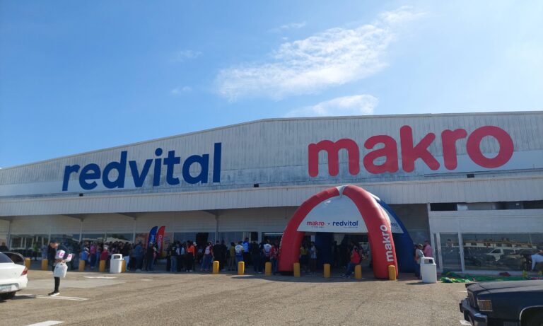 Redvital Makro abre tiendas en Cabimas y Ciudad Ojeda con la gran promoción 4×4