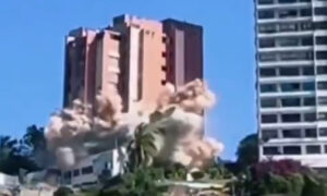 Ejecutan segunda demolición controlada en La Guaira tras los terremotos