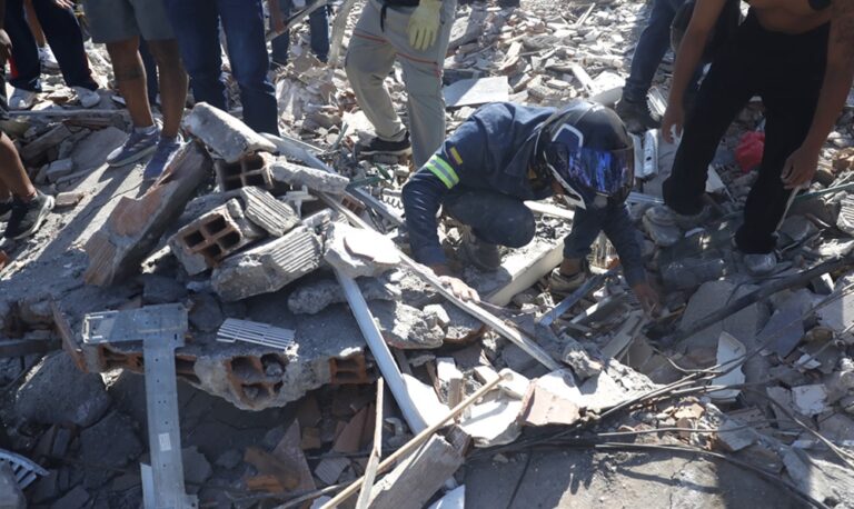 Machado manifiesta su solidaridad a Colombia tras el terremoto