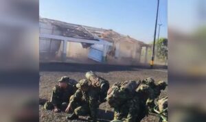 Se desploma techo de unidad militar en Colombia por el terremoto
