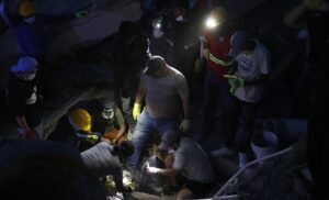 Hombre que sobrevivió 35 horas en Cali: “Dios mío, salgo de aquí vivo y cambio mi vida”