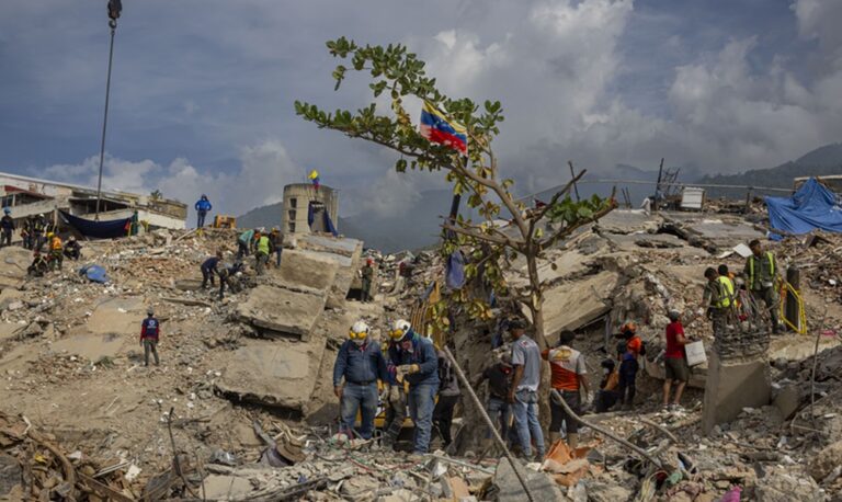 Ascienden a 6.509 los muertos por los dos terremotos