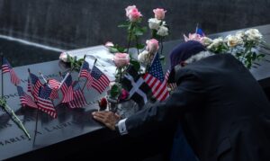 Revelan que la CIA advirtió a la Casa Blanca que Al Qaeda planeaba ataques con aviones años antes del 11S