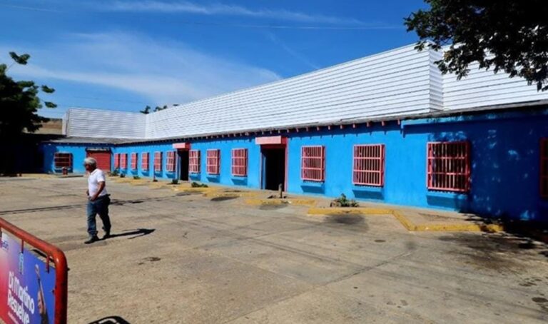 Mercado Santa Rosalía se prepara para volver a recibir a los marabinos