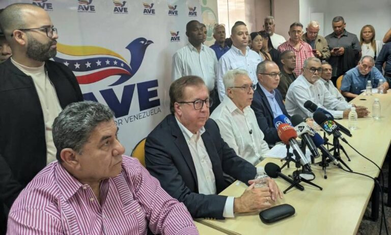 Alianza por Venezuela exige presidenciales con Machado como candidata