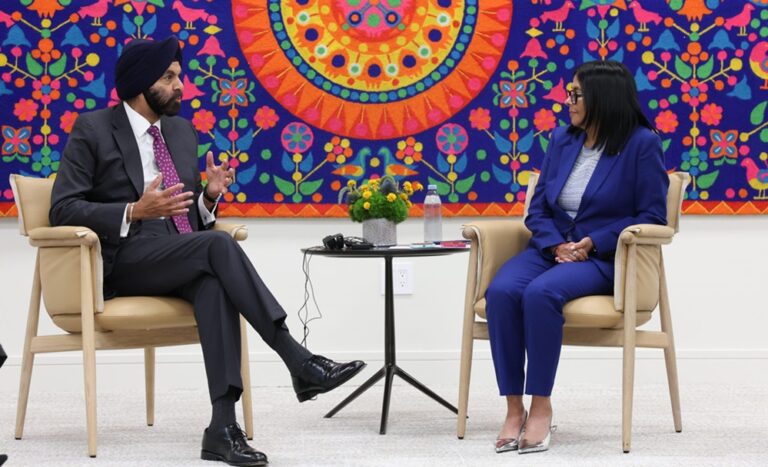 Delcy Rodríguez se reúne también con autoridades del BM y FMI al margen de Asamblea de la ONU