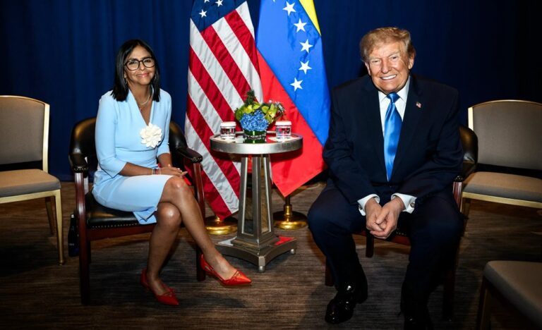 Trump y Delcy Rodríguez sellan su alianza con reunión inédita en Nueva York