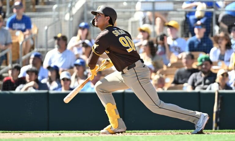Ethan Salas se convierte en el receptor más joven en debutar en la MLB desde 1991